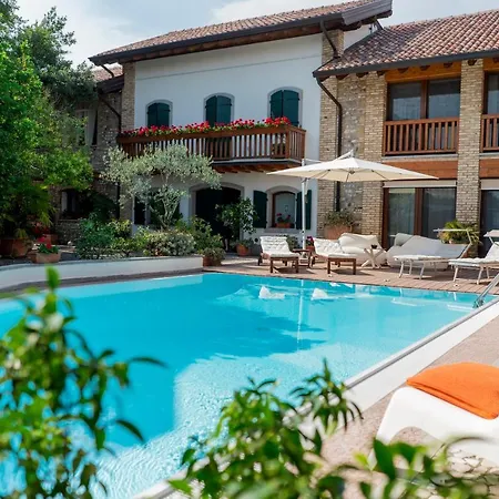 Alojamento de Acomodação e Pequeno-almoço Borgo Margherita - E Affitta